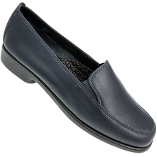 hush puppies narrow shoes