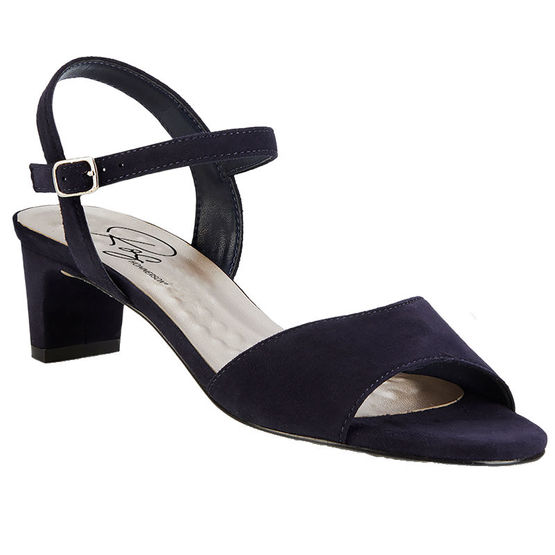 walking cradles narrow shoes