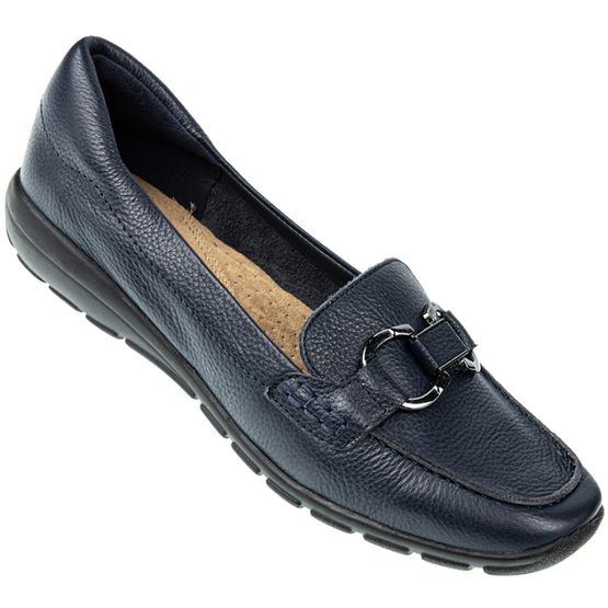 Shoes that fit. James Inglis. Narrow Fitting Shoes to Wide Fitting